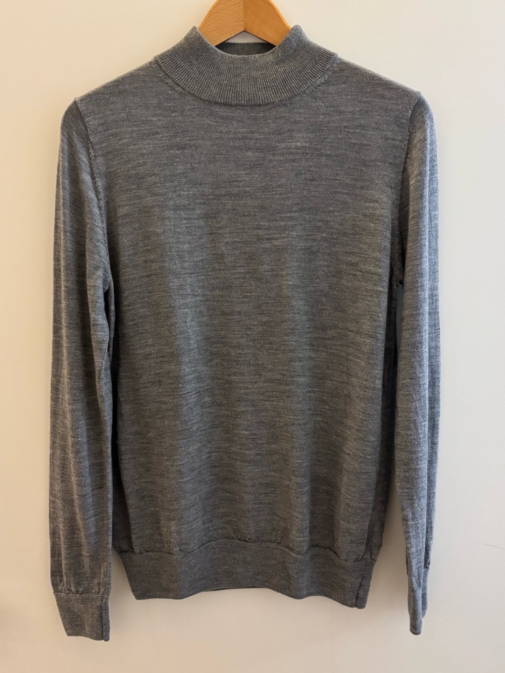 MUJI Size L 100% Wool Turtleneck Sweater Grey Lightweight Knit